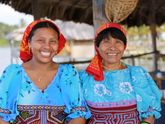 カリブの宝石  サンブラス諸島日帰りツアー＜パナマシティー発＞