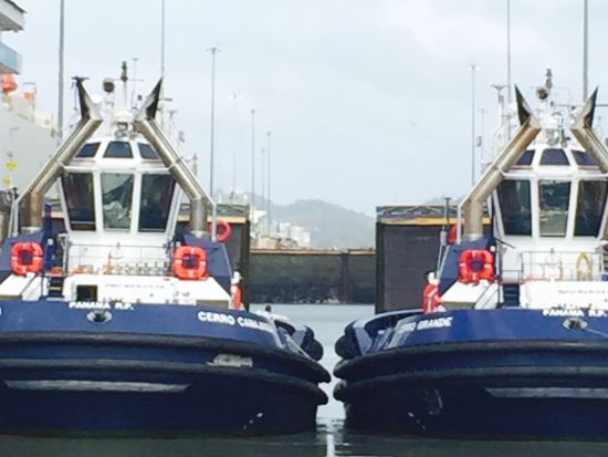 パナマ運河を完全制覇！パナマ運河フルクルーズツアー＜パナマシティー発＞