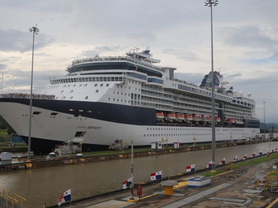 【トクメン国際空港発着】トランジット利用に便利！半日パナマ運河観光ツアー＜英語ガイド／パナマシティー発＞