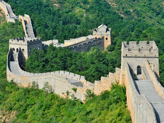 China_Beijing_Mutianyu_shutterstock_118962535 (1)