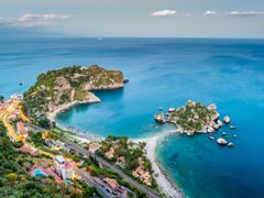 Italy_Sicily_taormina_shutterstock_525069313