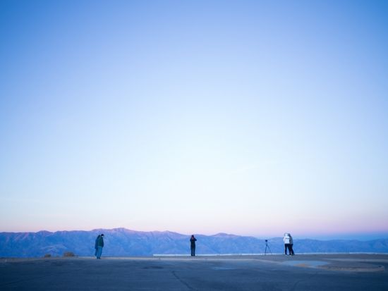 デスバレー国立公園 日帰り観光ツアー　昼食付き ＜日本語ガイド＞