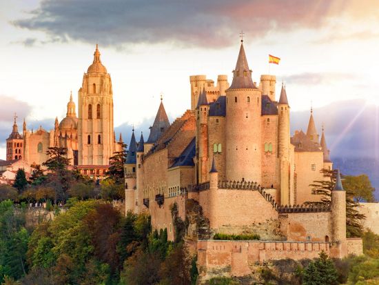 世界遺産3都市を巡る！トレド＆セゴビア＆アビラ 1日観光ツアー＜英語／昼食付／マドリード発＞