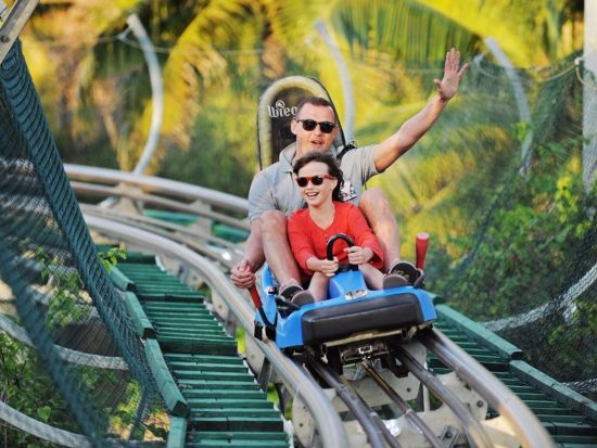 サンワールド・バーナーヒルズツアー　ギネス認定ケーブルカーも楽しめる天空の遊園地　ダナン花火大会鑑賞付プラン有＜日本語ガイド／基本アトラクション込み／ダナン発＞