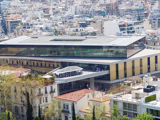 世界遺産アクロポリス遺跡＆博物館に入場！アテネ市内半日観光ツアー＜日本語または英語／午前／アテネ発＞by H.I.S.