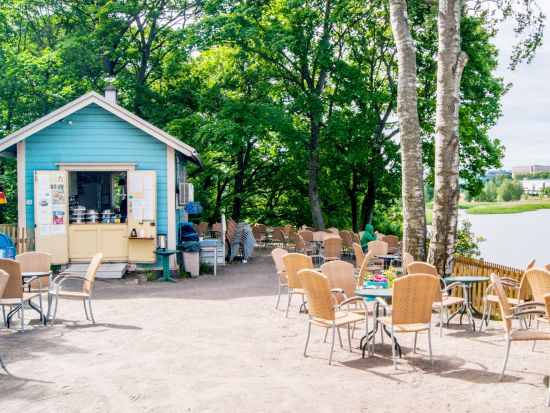 空港発プライベート市内ツアー ヘルシンキ乗り継ぎや到着日に＜4時間〜／日本語ガイド／徒歩or専用車／ヘルシンキ空港発＞*1〜6名グループ料金