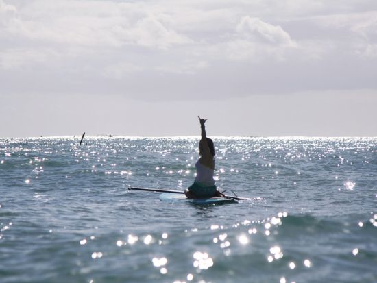 ワイキキビーチ　SUP体験 ＜1時間／グレーズビーチ ＞