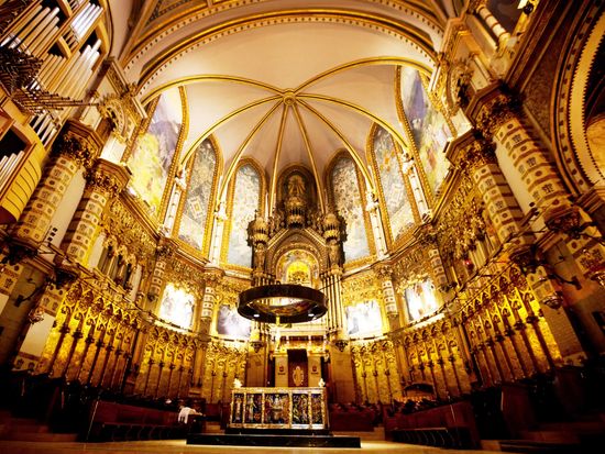 Spain_Barcelona_Montserrat_Monastery_Inside_shutterstock_96271340