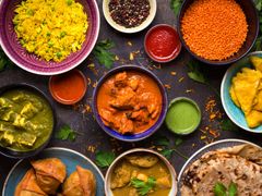 India_food_curry_shutterstock_573575497
