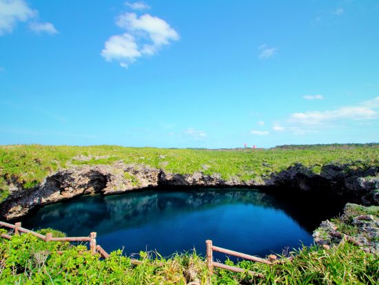 日帰り観光バスツアー　三大大橋を渡る宮古島・池間島・伊良部島・下地島・来間島の宮古諸島5島巡り！＜宮古島＞