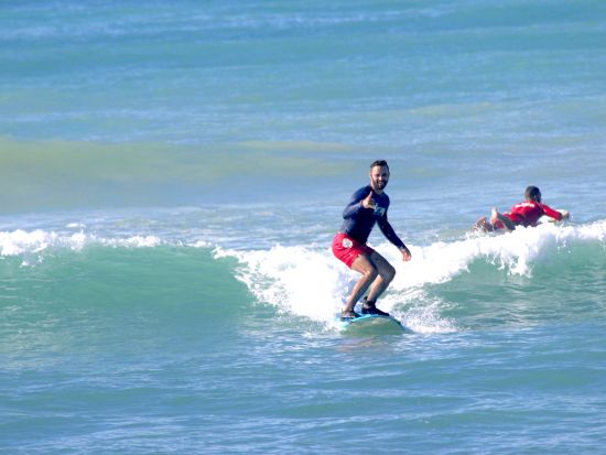 サーフィン・レッスン　アラモアナ・ビーチ･パーク　3歳から参加できる！ by サーフHNL