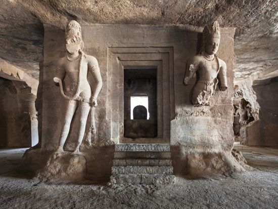 【プライベート】エレファンタ島半日観光ツアー＜日本語ガイド／午前／ムンバイ発＞