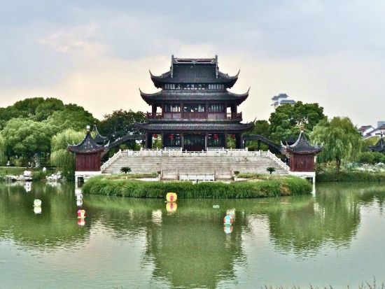 【プライベート】蘇州の3大世界遺産を巡る！拙政園＋獅子林＋盤門三景 1日観光ツアー＜日本語ガイド／昼食付＞