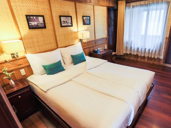 BhayaPremium_5-6-7cabin_Double2