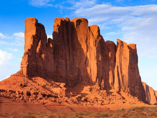 USA_Arizona_monumentvalley_shutterstock_1045513756