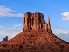 USA_Arizona_monumentvalley_shutterstock_233186059