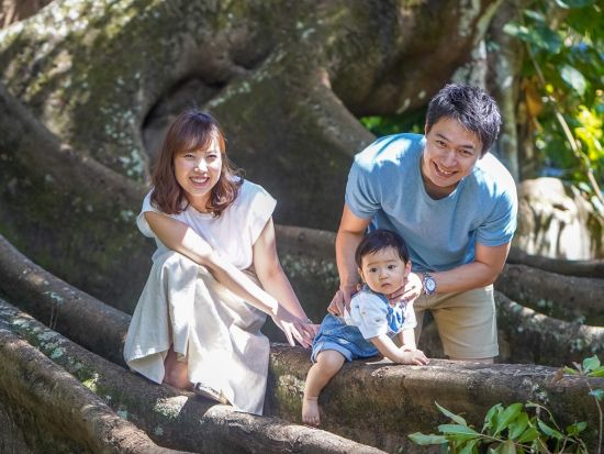 ハワイ　家族写真　人気のトップカメラマンが出張撮影！＜カイマナビーチ／マジックアイランド／カカアコ近辺＞