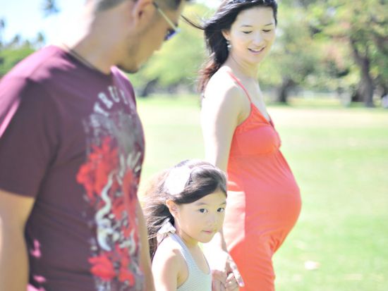 ハワイ　マタニティフォト　経験豊富なカメラマンが撮影！リラックスした雰囲気で安心＜マジックアイランド／カカアコ／カイマナビーチ＞ 