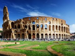 Italy_Rome_Colosseum_shutterstock_88957447