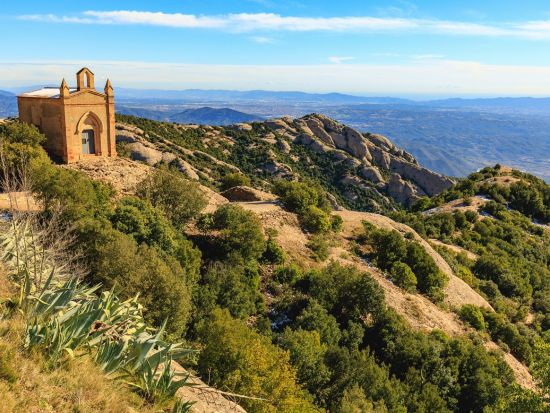 モンセラット 絶景ハイキング付き観光ツアー　＜半日・終日／英語／バルセロナ発＞