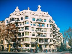 Spain_Barcelona_shutterstock_688265251