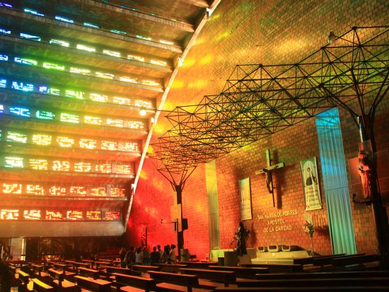 サンサルバドルの魅力をコンパクトに！半日市内ツアー＜英語ガイド/サンサルバドル発＞