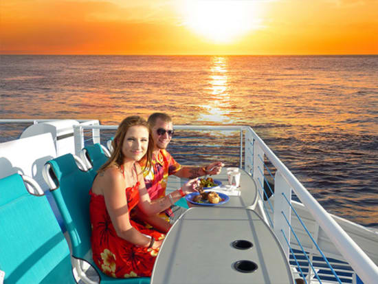 Maui-Sunset-Dinner-Cruise-Calypso_1-2