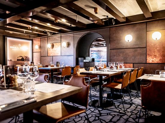 TS_Ships_Serenade_Grill_House_3