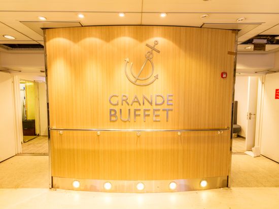 TS_Silja_Serenade_renewal_grande_buffet_001