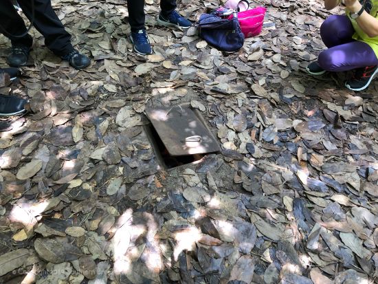 クチトンネル見学ツアー　ホーチミン市内観光付プラン、水上人形劇＋ディナクルーズプランあり＜半日or1日／ホテル往復送迎付／日本語ガイド／フォーの昼食付＞