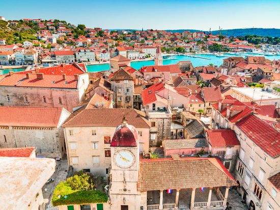 shutterstock_1064505683