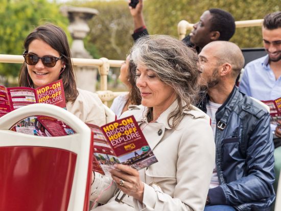 パリ 乗り降り自由バス　チケット事前予約 ＜英語オーディオガイド＞*当日予約OK