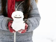Japan_Snow_playing_snowman_shutterstock_1308348547