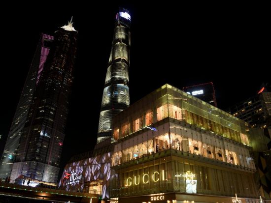 上海 101万ドルの夜景を大満喫☆黄浦江ナイトクルーズ＋上海タワー118階展望台から夜景観賞＜日本語ガイド／夕方発／ホテル送迎＞