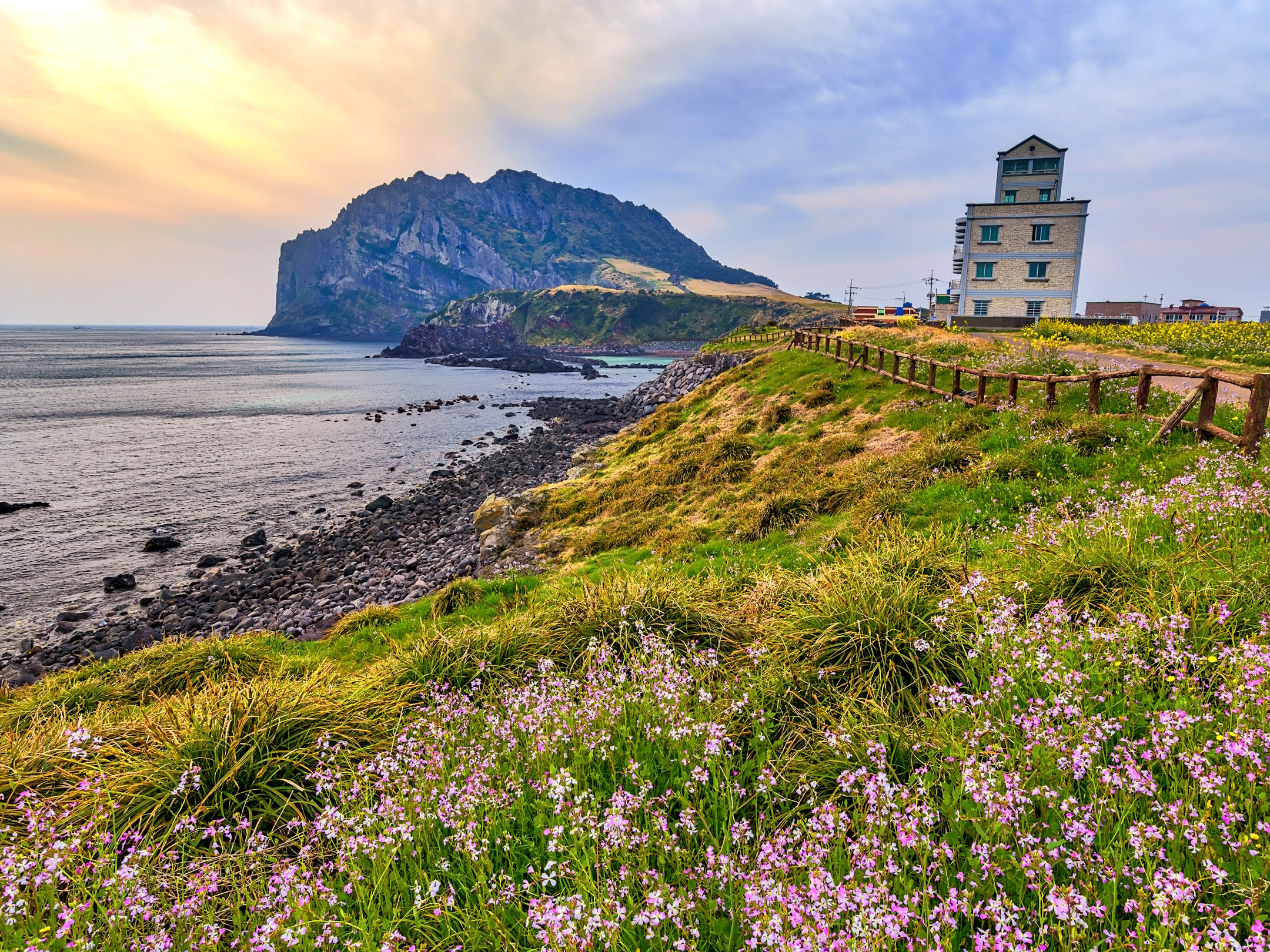 Jeju Island from Seoul 3 Day Tour Package with Flights and