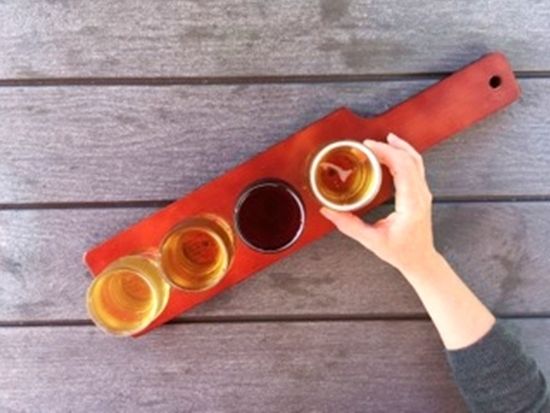 クラフトビール醸造所＆ビアバーウォーキングツアー　おすすめ日本語ガイド レッドさん確約