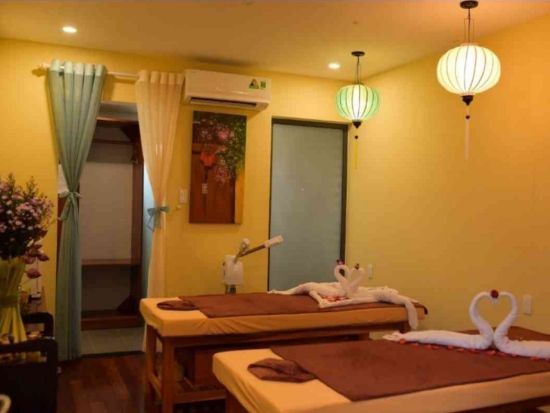 ナチスパ「Nachi Spa」オイル使用コースでは3種類からお好きな香りをチョイス＜日本語対応／ホイアン旧市街地区＞