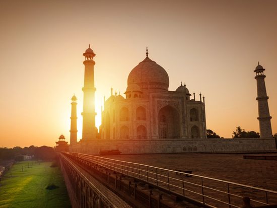 shutterstock_1063211549