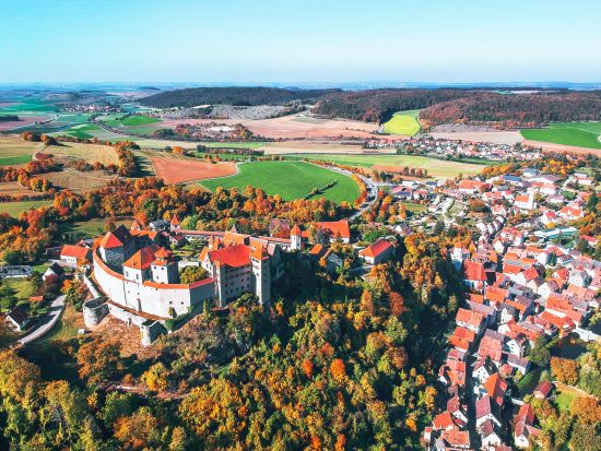 ローテンブルク＆ハールブルク城 日帰り観光ツアー ＜4月～10月／日本語アシスタント／水／ミュンヘン発＞ by Mybus