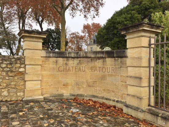 ボルドー格付けシャトー3軒訪問　メドック地区5大産地シャトーワインツアー　9時間コース＜試飲付き／日本語ドライバーガイド／ボルドー市内ホテル送迎可＞