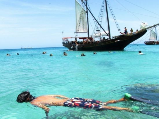 アルバ マリンスポーツ ツアー＜英語ガイド/アルバ発＞