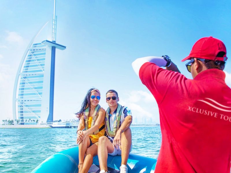 海からのドバイ観光 スピードボートツアー 観光スポットが盛りだくさん 英語ガイド ドバイ発 ドバイの観光 オプショナルツアー専門 Veltra ベルトラ