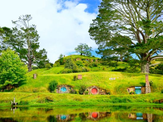 ホビット村1日観光ツアー 「ロード・オブ・ザ・リング」のロケ地を訪れる！＜英語ガイド／オークランド発＞