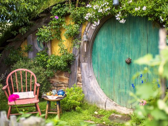 ホビット村1日観光ツアー 「ロード・オブ・ザ・リング」のロケ地を訪れる！＜英語ガイド／オークランド発＞