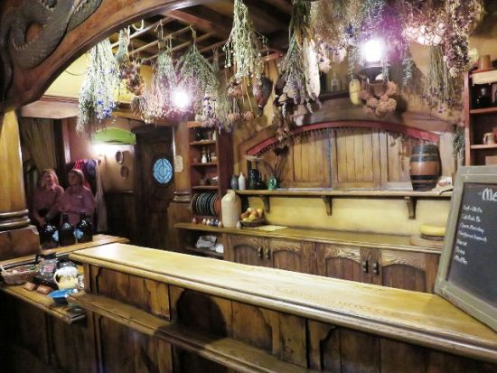 ホビット村1日観光ツアー 「ロード・オブ・ザ・リング」のロケ地を訪れる！＜英語ガイド／オークランド発＞