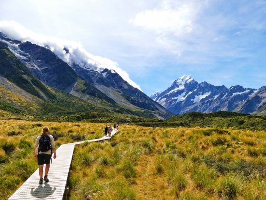 世界遺産マウントクック2日間 大自然の魅力を満喫！移動以外は自由行動でマイペースな旅をサポート＜英語／発着地選択可／Gray Line社＞