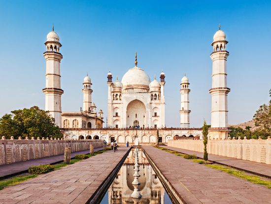 Asia_India_Aurangabad_Bibi ka Maqbara_shutterstock_289524986