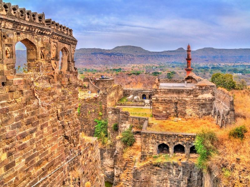 Asia_India_Aurangabad_Daulatabad fortshutterstock_1046748781