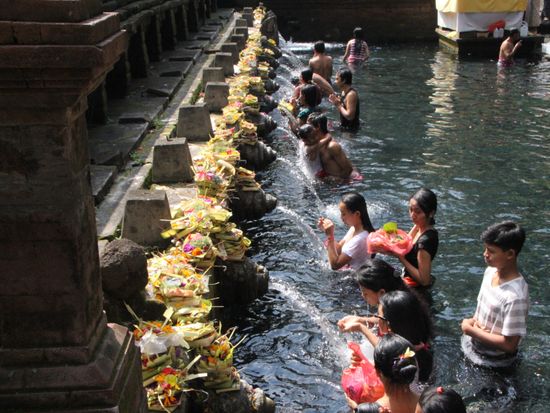 tirta empul2-crop