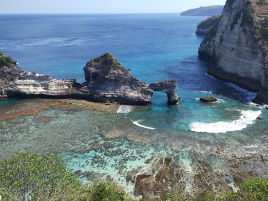 ペニダ島 1日観光ツアー　シュノーケリング＆ギリプトゥリ寺院＆インフィニティプールでのお洒落ランチ付き ＜日本語ガイド＞